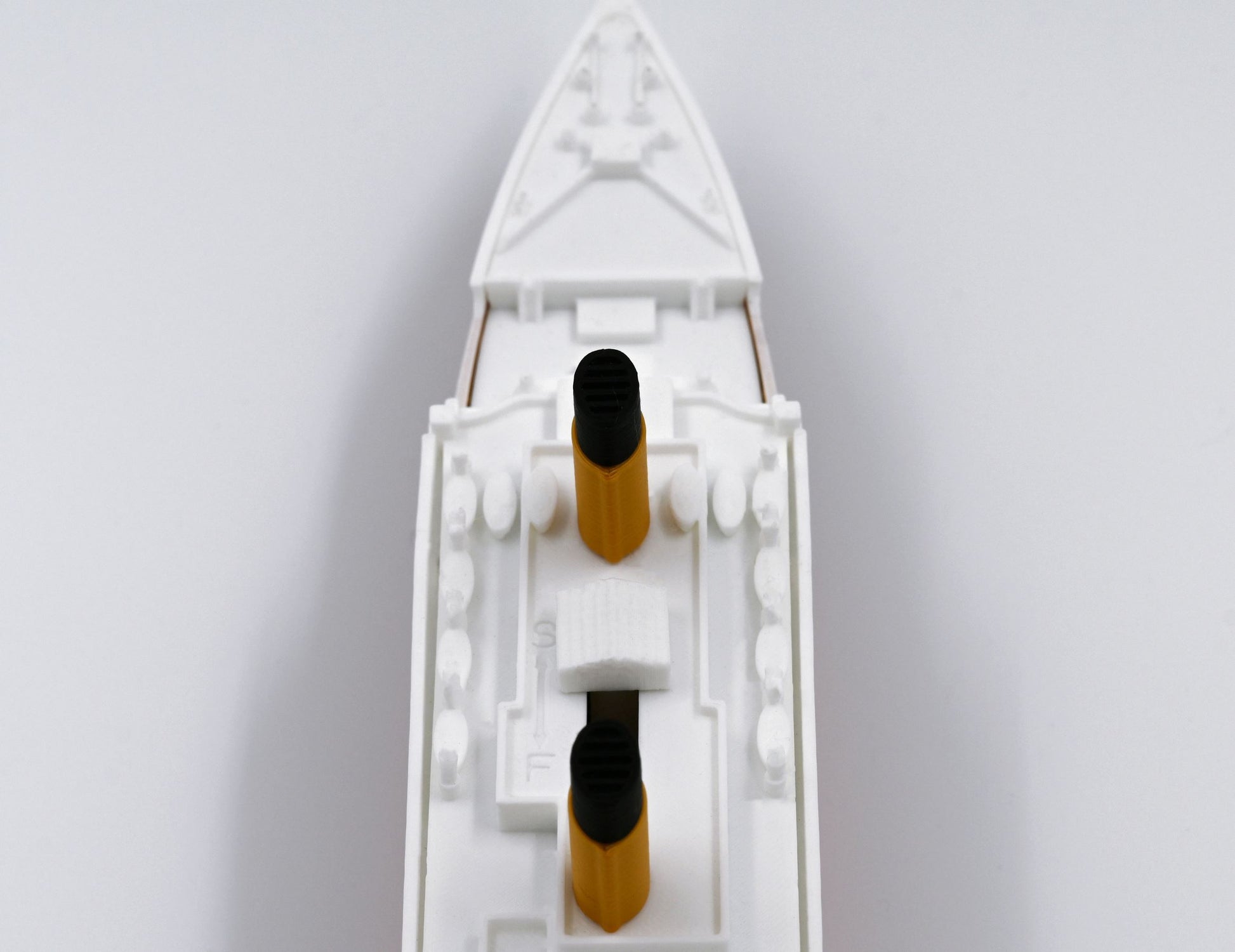 Overhead view of the submersible Starlight Edition Titanic model detail.